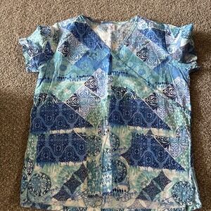 Women's Just Be Scrub Top‎ Size M Pockets Purples Blues Paisley Print